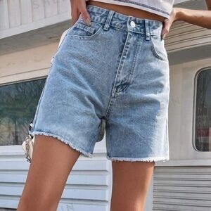 Frenchy Solid Raw Hem Denim Shorts, Mom Shorts long shorts size large 8-10